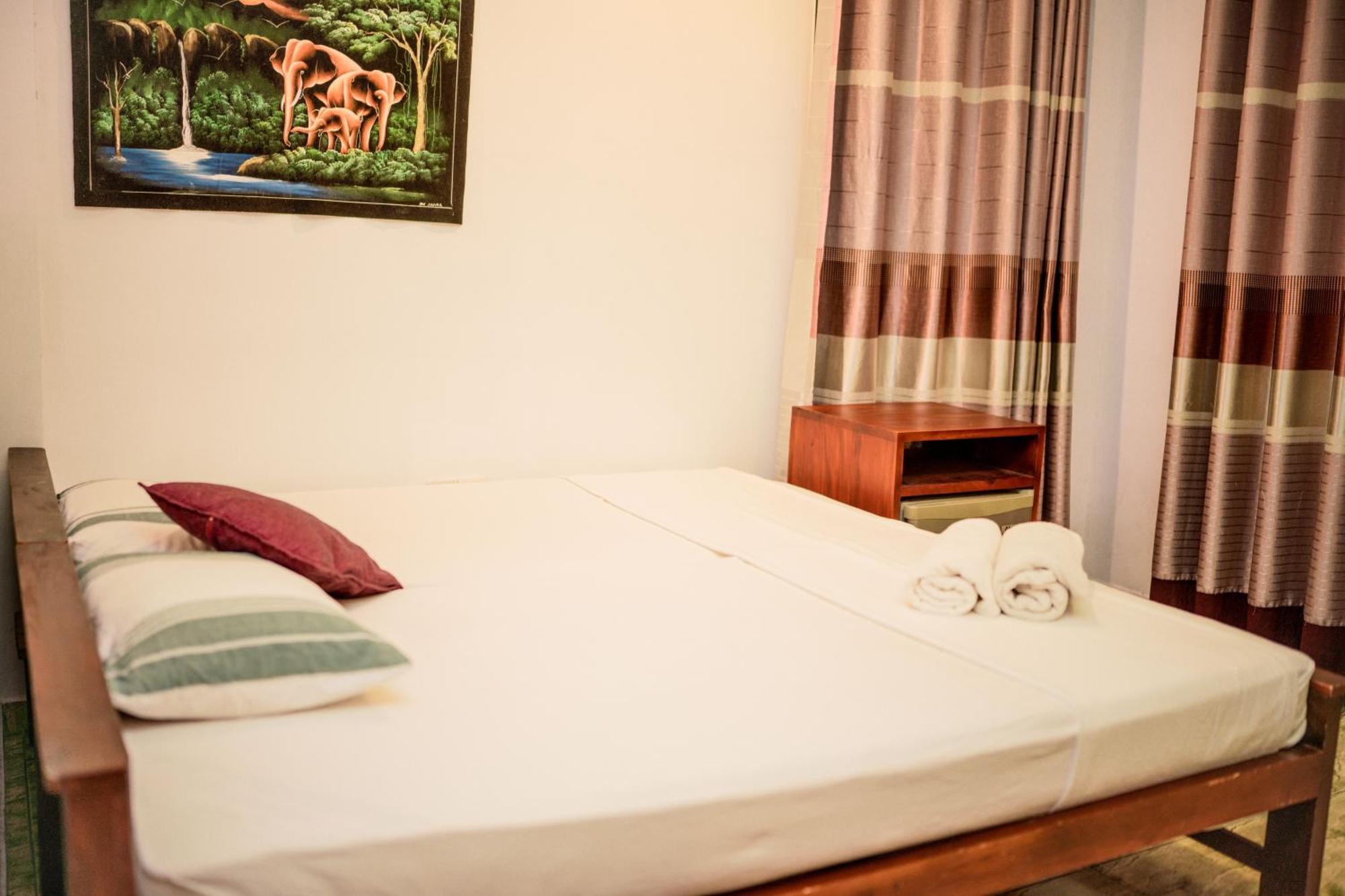 Bienvenido Cozy Madiha Hotel Matara Room photo