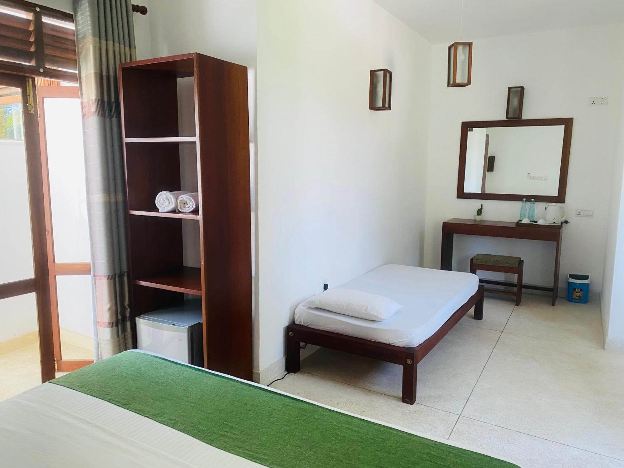 Bienvenido Cozy Madiha Hotel Matara Exterior photo