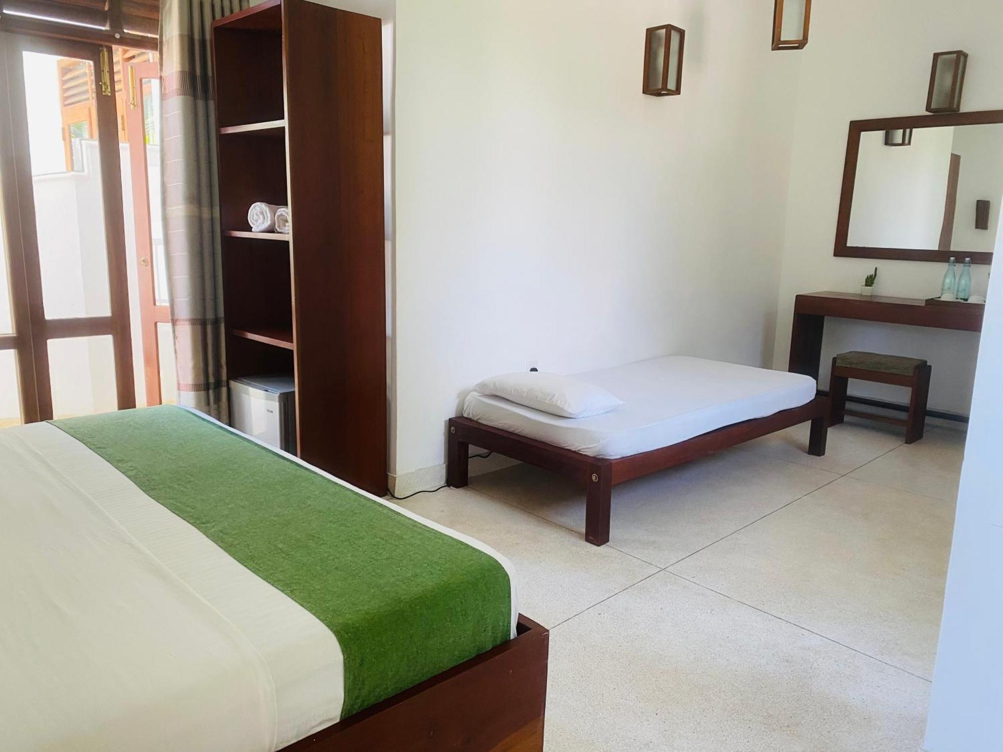 Bienvenido Cozy Madiha Hotel Matara Room photo