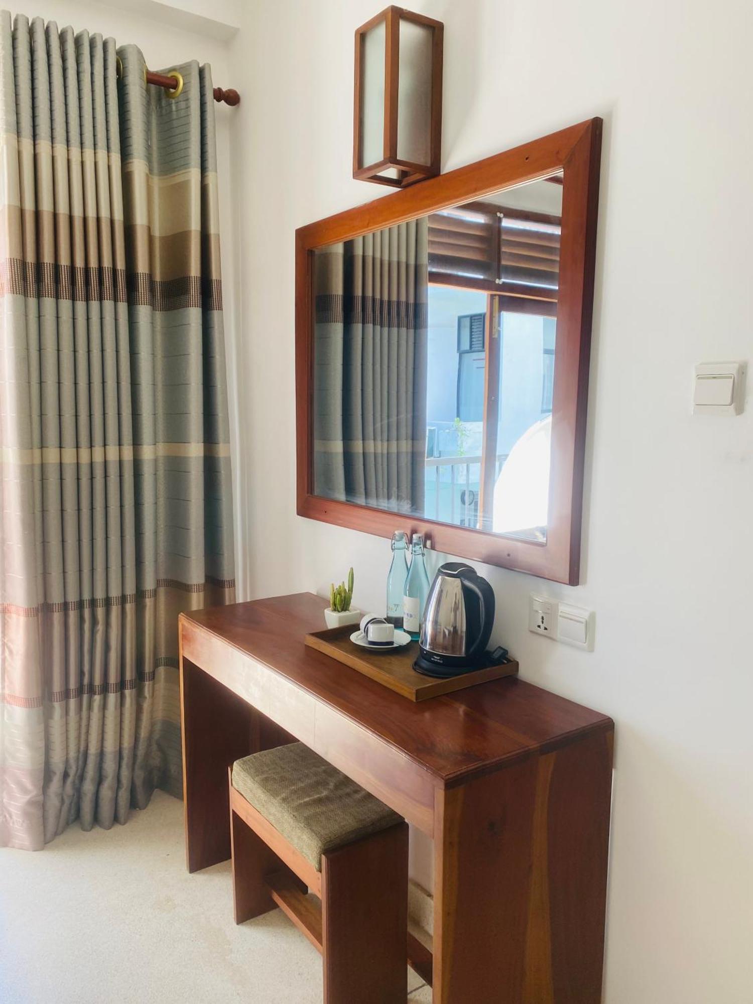 Bienvenido Cozy Madiha Hotel Matara Exterior photo